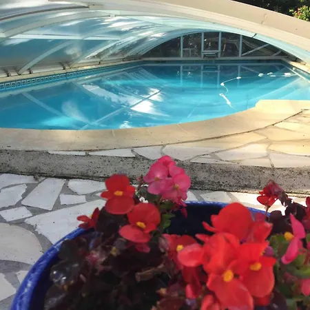 Nyaraló Maison Independante Avec Piscine
