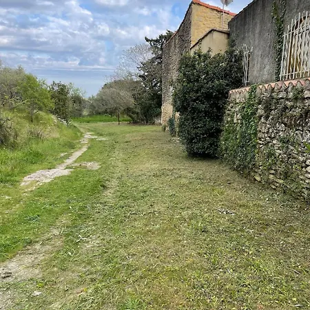 Nyaraló Maison Independante Avec Piscine Aigues-Vives